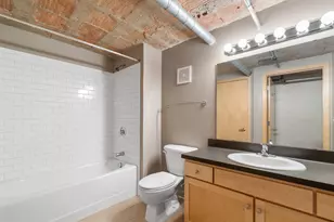 521 S 7th St, Minneapolis, MN 55415 - Photo 21