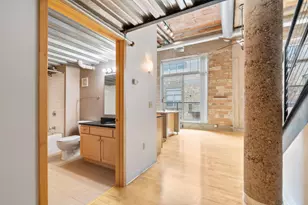 521 S 7th St, Minneapolis, MN 55415 - Photo 5