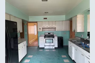 1030 Hyacinth Avenue E, Saint Paul, MN 55106 - Photo 5