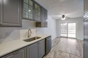 14374 Sorrel Way, Eden Prairie, MN 55347 - Photo 3