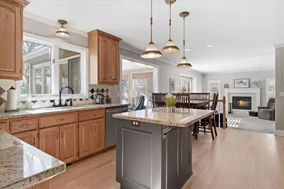 1237 Summit Oaks Drive, Burnsville, MN 55337 - Photo 5