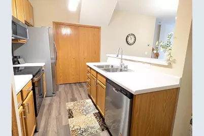 14102 Plymouth Avenue #54, Burnsville, MN 55337 - Photo 5