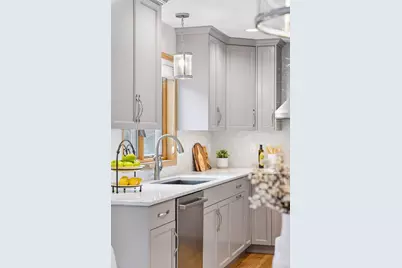 610 Watersedge Terrace, Mendota Heights, MN 55120 - Photo 7