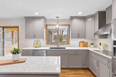 610 Watersedge Terrace, Mendota Heights, MN 55120 - Photo 5