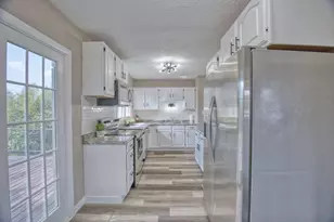 222 Arlington Rd, Hoyt Lakes, MN 55750 - Photo 5