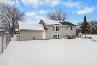 219 Holly Lane, Janesville, MN 56048 - Photo 7