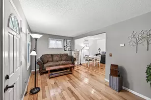 7011 Pleasant View Dr, Mounds View, MN 55112 - Photo 9