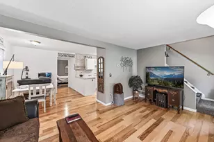 7011 Pleasant View Dr, Mounds View, MN 55112 - Photo 7