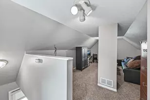 7011 Pleasant View Dr, Mounds View, MN 55112 - Photo 15