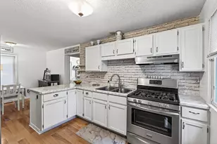 7011 Pleasant View Dr, Mounds View, MN 55112 - Photo 3