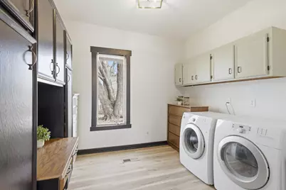 250 W 4th Street, New Richmond, WI 54017 - Photo 21