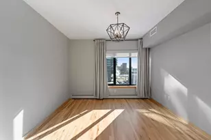 1120 S 2nd St, Minneapolis, MN 55415 - Photo 13