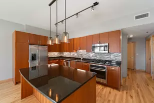 1120 S 2nd St, Minneapolis, MN 55415 - Photo 3