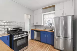 1123 Sherburne Ave, Saint Paul, MN 55104 - Photo 11