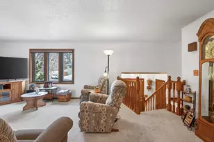 6400 Starlite Cir NE, Fridley, MN 55432 - Photo 9