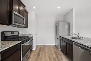 1012 White Tail Ln, Montrose, MN 55363 - Photo 9