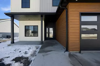 2216 44th Street S, Moorhead, MN 56560 - Photo 3