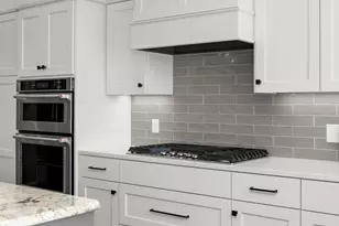 4901 Hawthorne Ct, Edina, MN 55436 - Photo 15