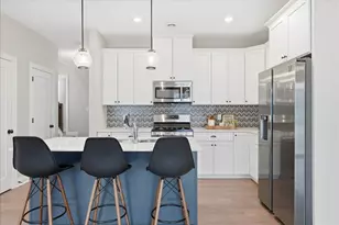 1512 Southpoint Dr, Hudson, WI 54016 - Photo 5