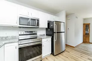 3323 7th St NW, Rochester, MN 55901 - Photo 9