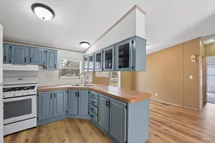 109 Hialeah St, Osceola, WI 54020 - Photo 9