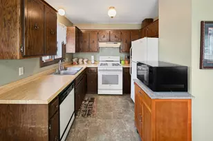 805 2nd Ave S, Sauk Rapids, MN 56379 - Photo 5