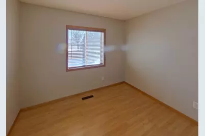 9319 93rd Street S, Cottage Grove, MN 55016 - Photo 11