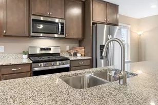 11178 Balsam Pointe Trl, Dayton, MN 55327 - Photo 9