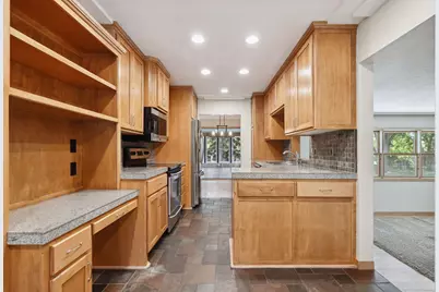 6802 Cottonwood Lane N, Maple Grove, MN 55369 - Photo 19