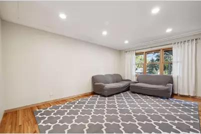 6802 Cottonwood Lane N, Maple Grove, MN 55369 - Photo 7