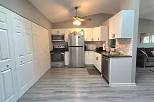 2063 N Park Dr, Saint Paul, MN 55119 - Photo 1