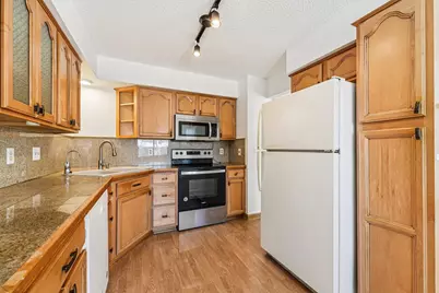 9205 29th Avenue N, New Hope, MN 55427 - Photo 9