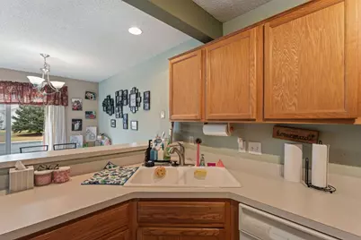 2196 Flamingo Drive, Shakopee, MN 55379 - Photo 9