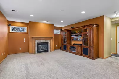 1658 Oakbrooke Circle, Eagan, MN 55122 - Photo 23