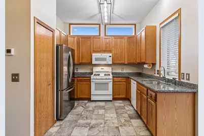 1658 Oakbrooke Circle, Eagan, MN 55122 - Photo 17