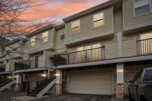 7526 Parkridge Pl, Savage, MN 55378 - Photo 9