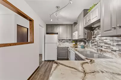 6558 Upper 35th Street N, Oakdale, MN 55128 - Photo 5