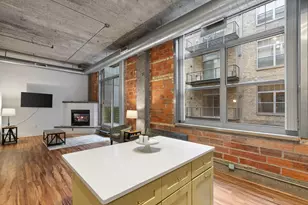 521 S 7th St, Minneapolis, MN 55415 - Photo 1