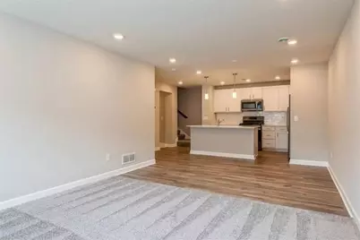 10888 Fountain Place N, Maple Grove, MN 55369 - Photo 11