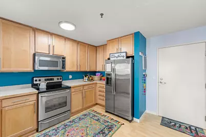 48 Groveland Terrace #B103, Minneapolis, MN 55403 - Photo 3