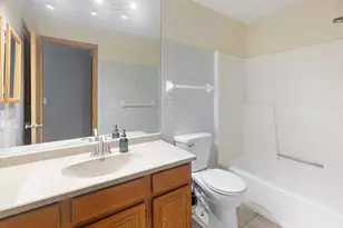 3637 Gershwin Ln N, Oakdale, MN 55128 - Photo 13