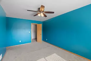 3637 Gershwin Ln N, Oakdale, MN 55128 - Photo 15