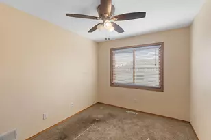 3637 Gershwin Ln N, Oakdale, MN 55128 - Photo 11