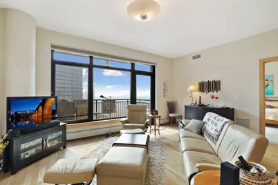 1120 S 2nd Street #1009, Minneapolis, MN 55415 - Photo 3