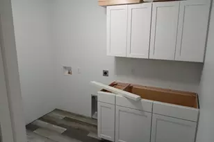 922 Co Rd T, Hammond, WI 54015 - Photo 5