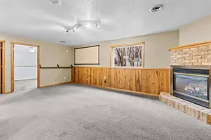 25707 Goldfinch Ave, Wyoming, MN 55092 - Photo 21