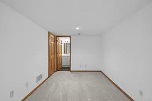 2897 Mark Twain Dr, Chaska, MN 55318 - Photo 31