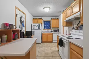 2897 Mark Twain Dr, Chaska, MN 55318 - Photo 35