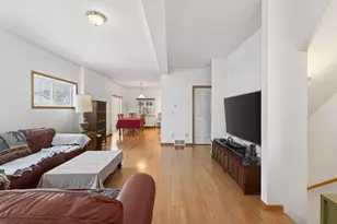 2897 Mark Twain Dr, Chaska, MN 55318 - Photo 13