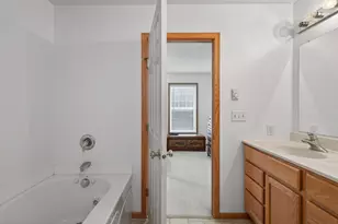 2897 Mark Twain Dr, Chaska, MN 55318 - Photo 19